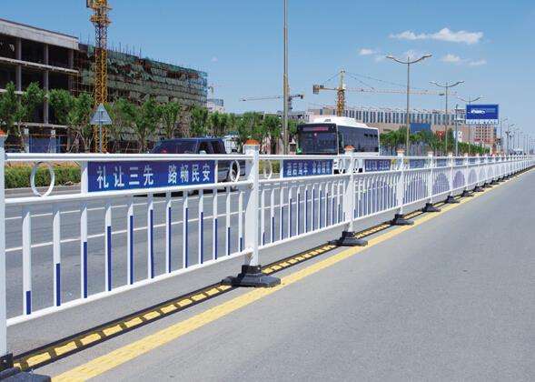 30.jpg 道路護(hù)欄